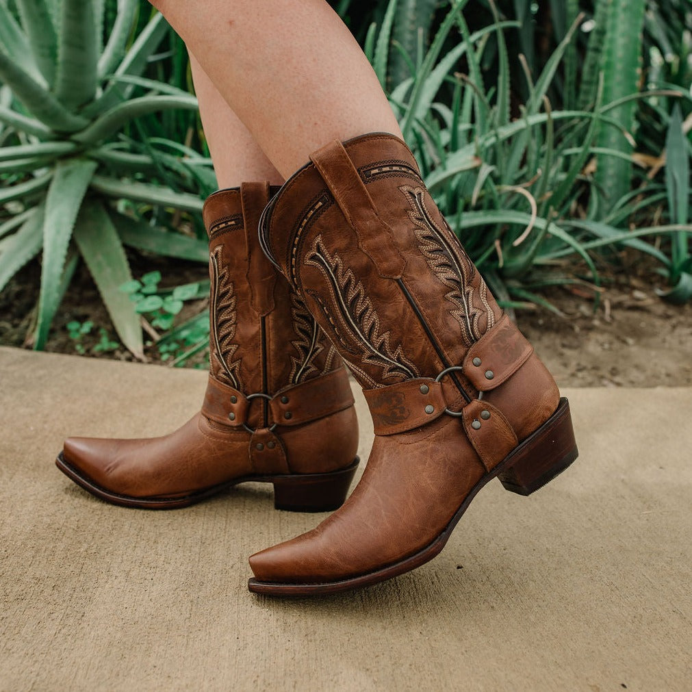 Soto Boots Women's Brown Leather Harness Cowgirl Boot – Snip Toe | M50039