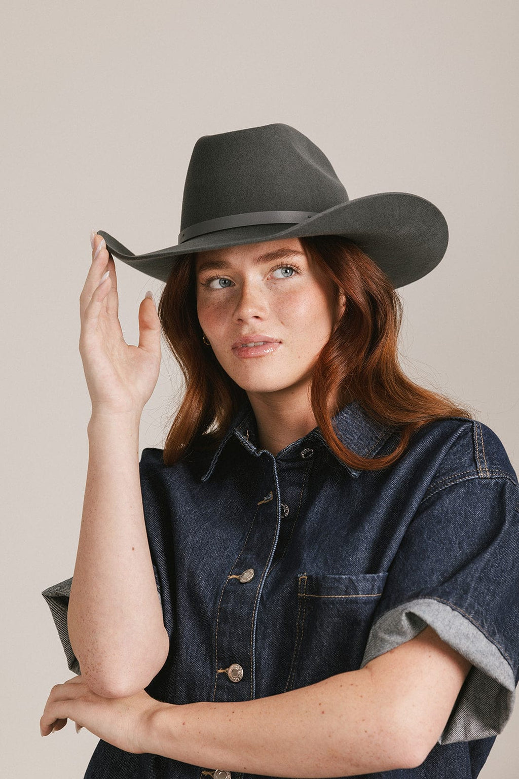 GIGI PIP Shane Women's Felt Cowboy Hat – Brick Top Crown & Upturned Brim | Western Leather Band